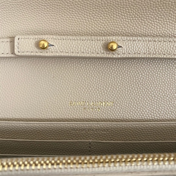 SOLD!! MONOGRAM CHAIN WALLET - Picture 4 of 8